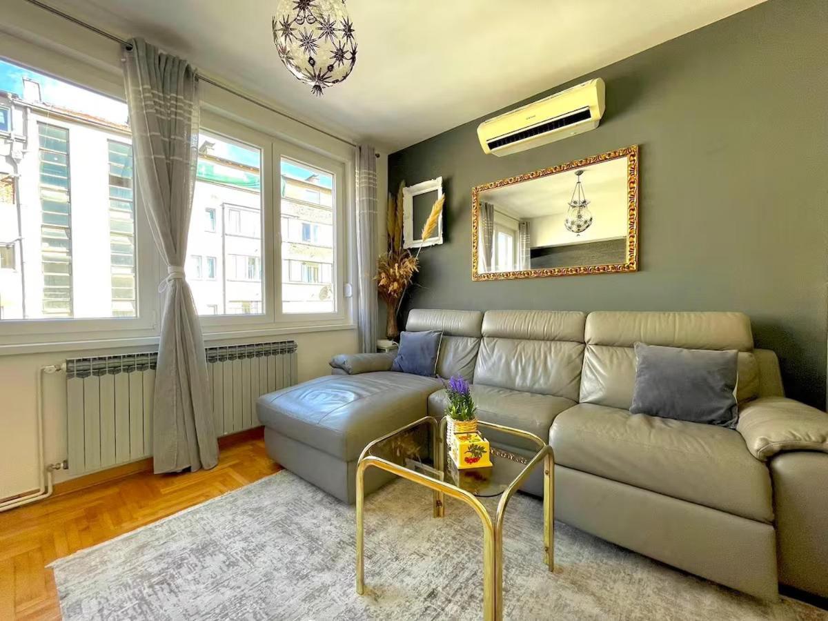 2bdr - Excellent Location Apartment Sarajevo