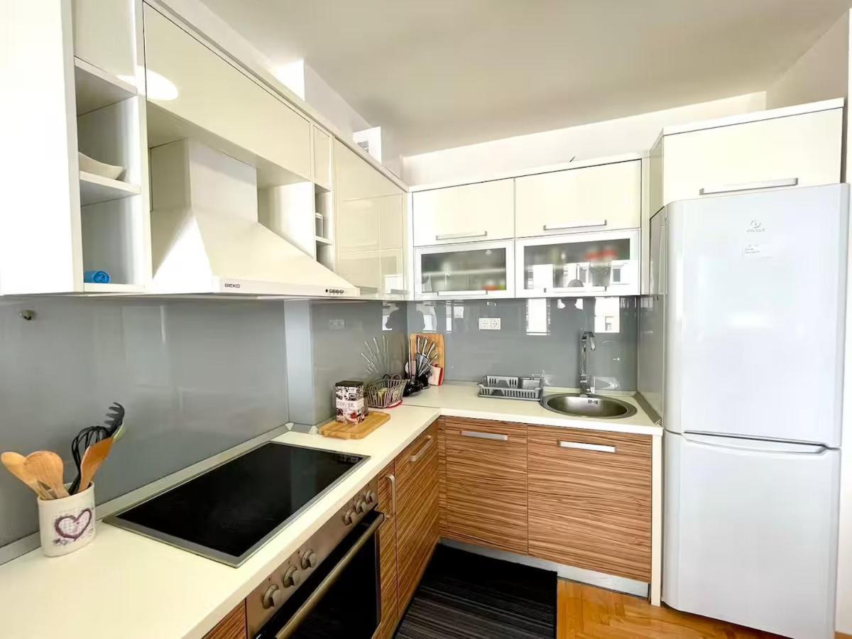 Apartment 2bdr - Excellent Location Sarajevo